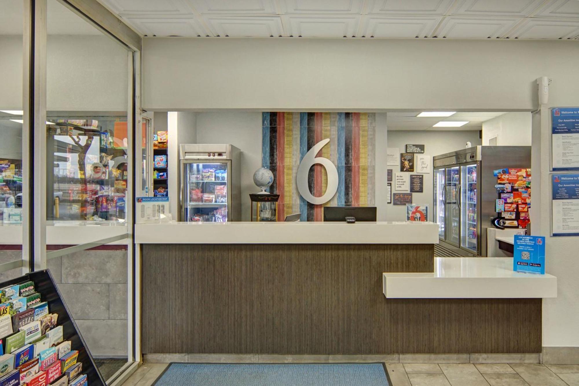 Motel 6 Mesquite, Tx Town East Eksteriør billede